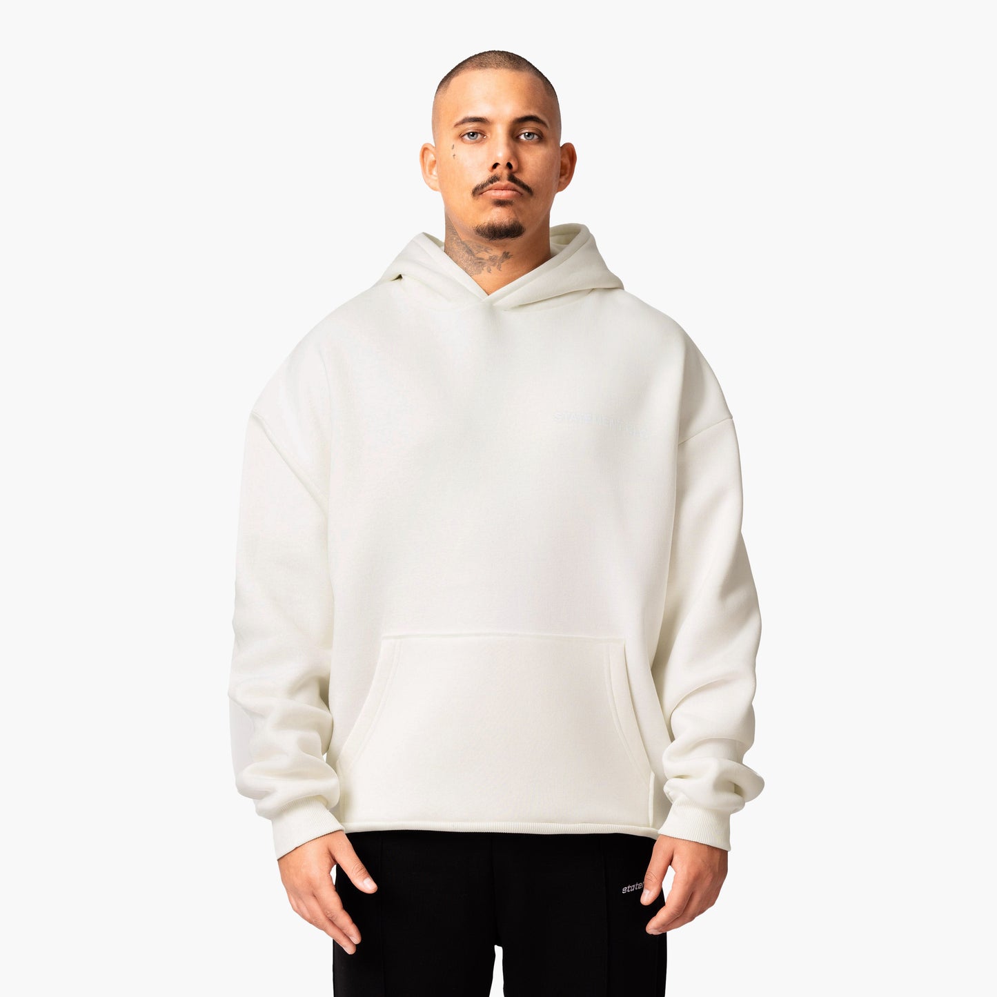 INITIAL HOODIE CREAM WHITE