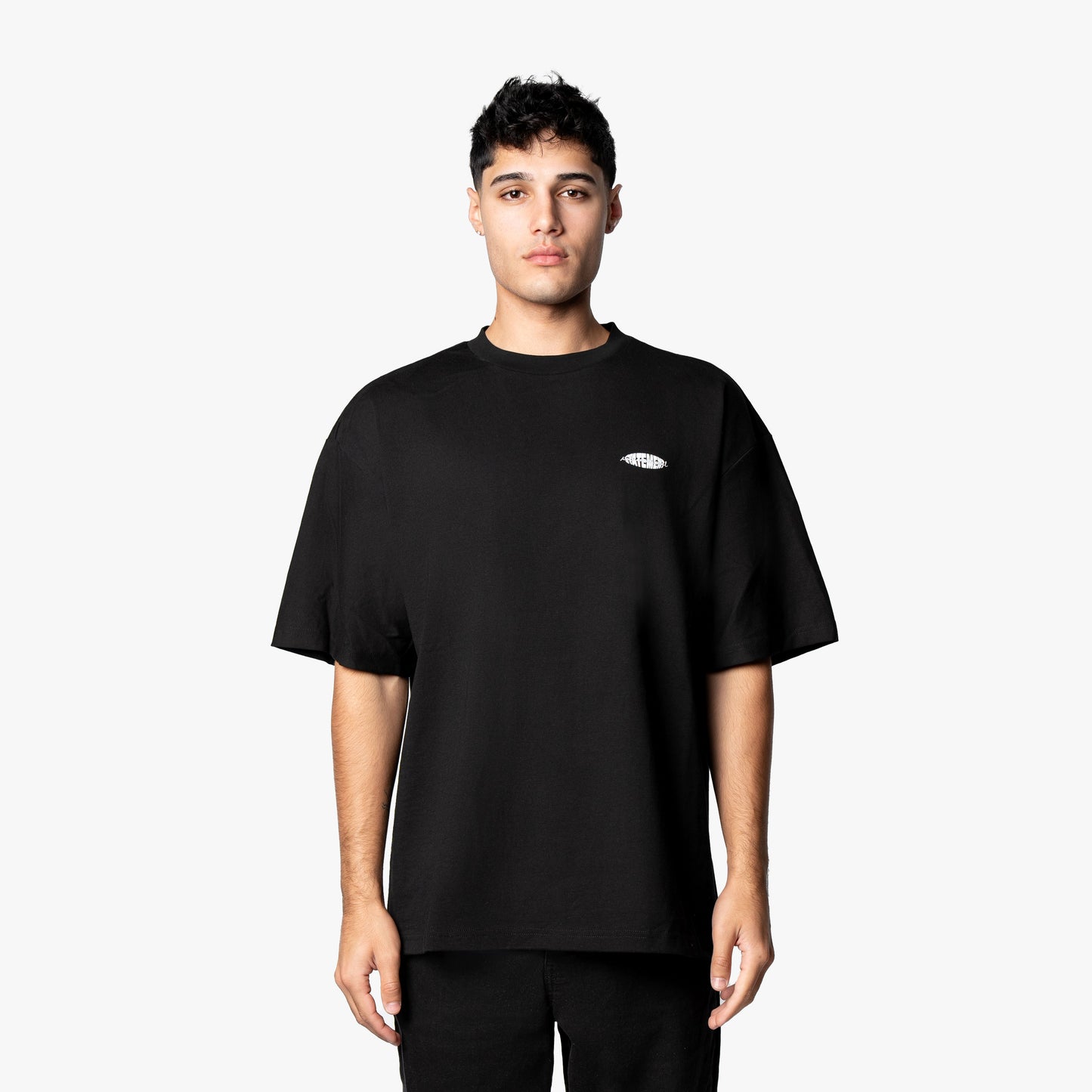 UNIVERSAL TEE BLACK