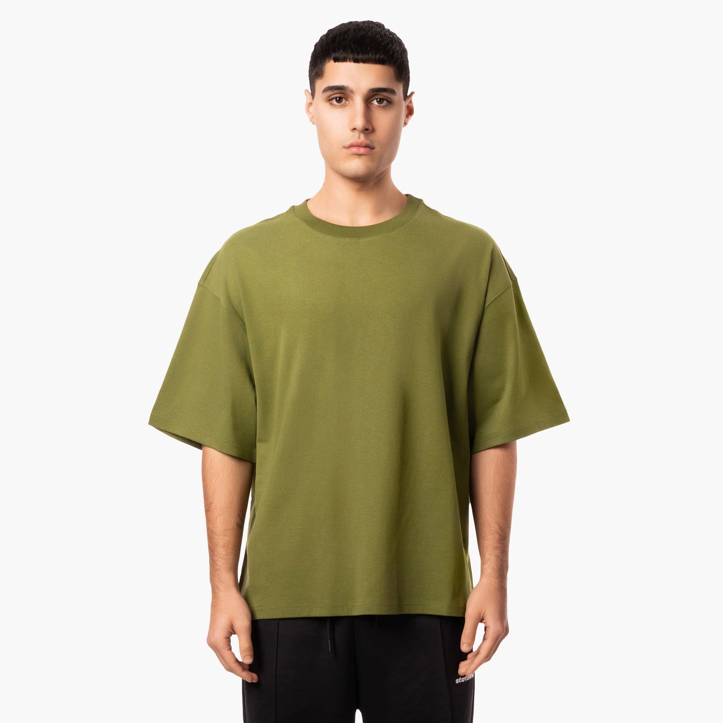 BASIC TEE OLIVE GREEN