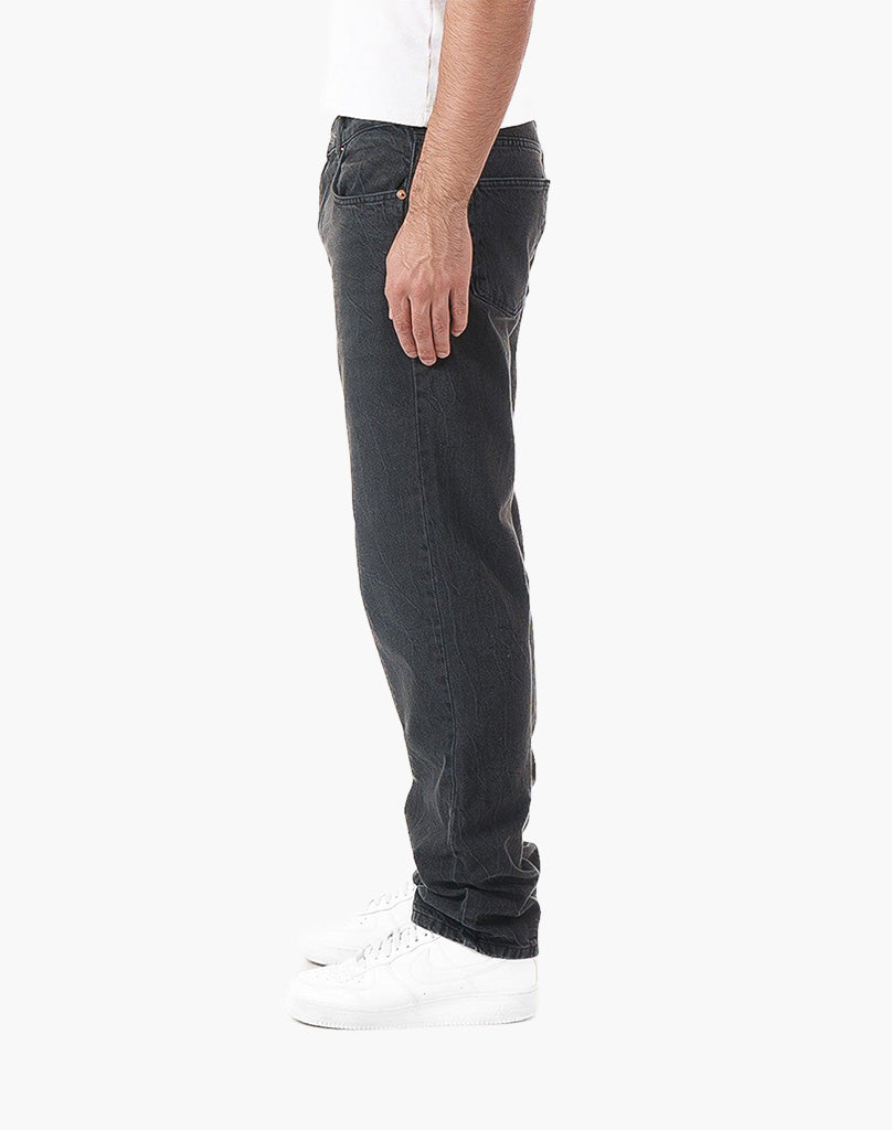 STRAIGHT FIT DENIM (BLACK) STATEMENT