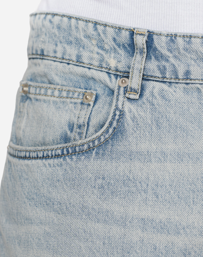 DENIM JEANS (LIGHT BLUE) STATEMENT