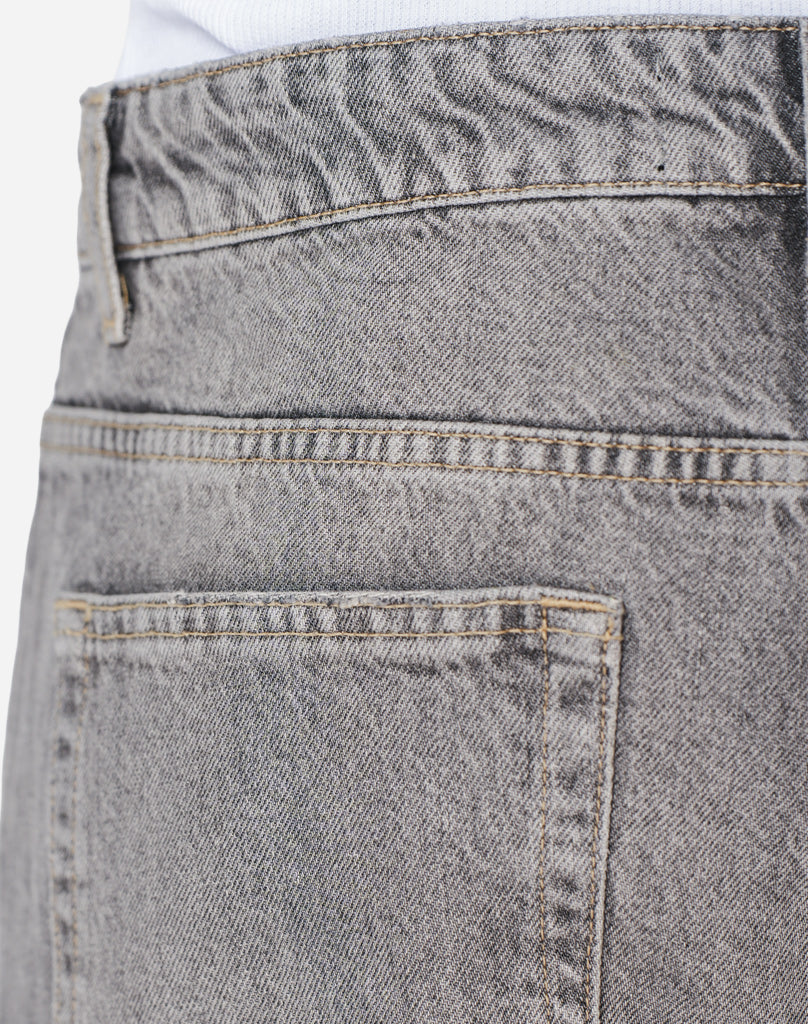 DENIM JEANS (GREY) Denim STATEMENT