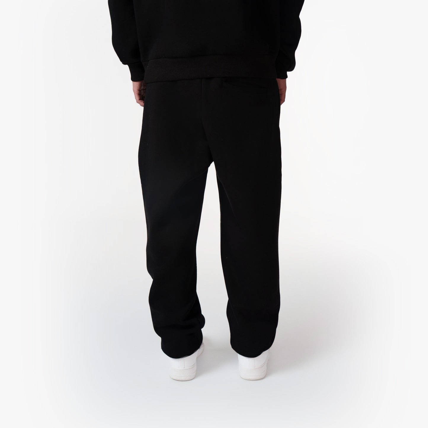 BASIC JOGGER BLACK
