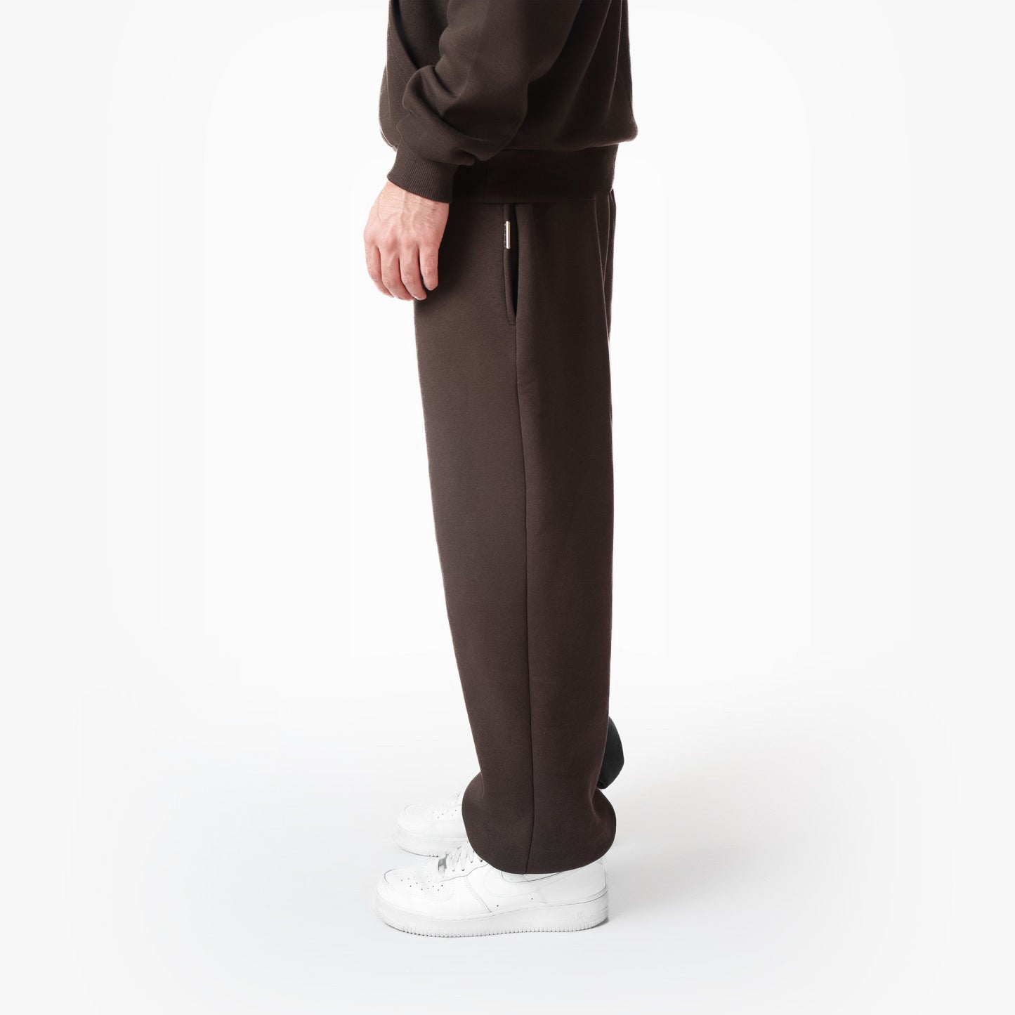 BASIC JOGGER BROWN