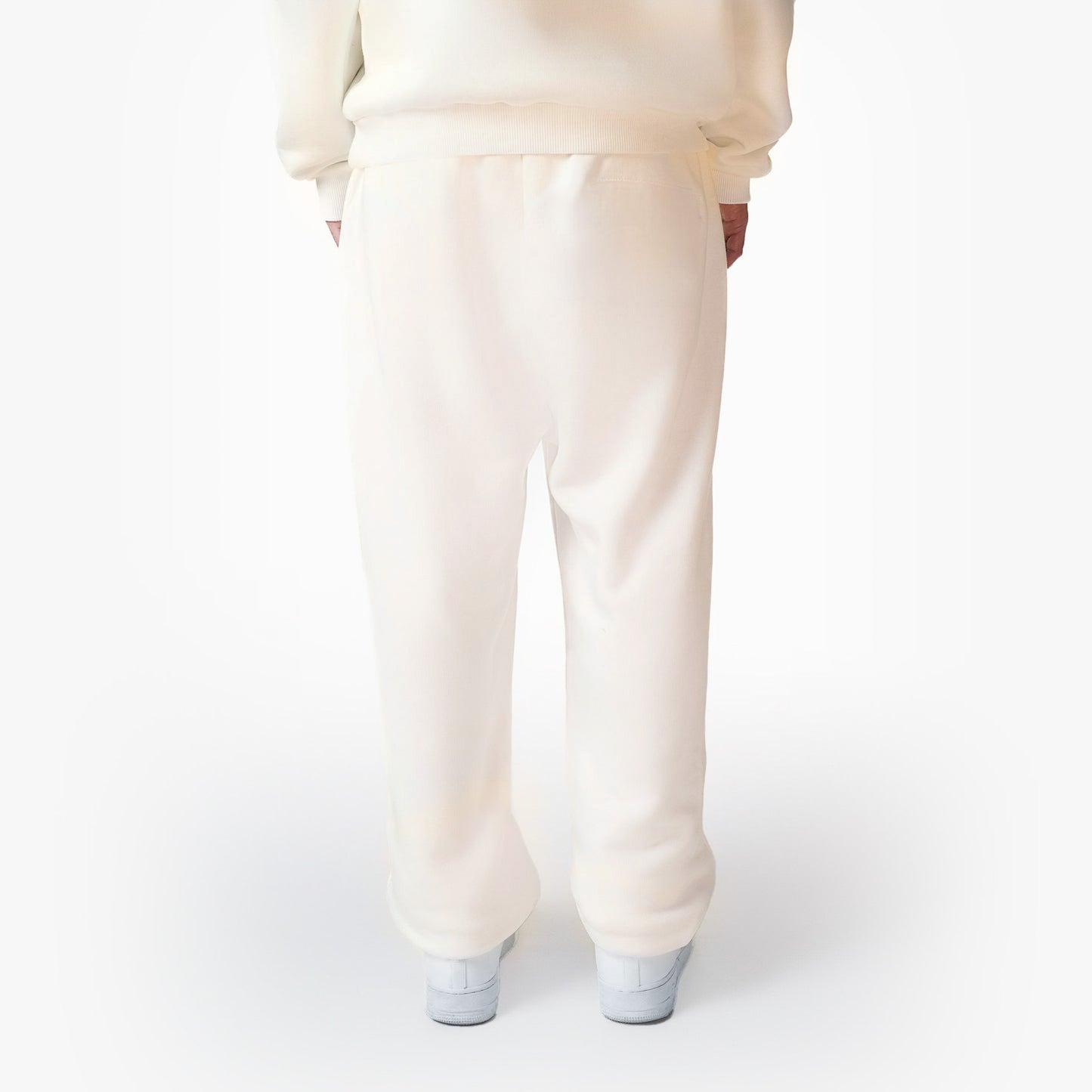 BASIC JOGGER CREAM WHITE