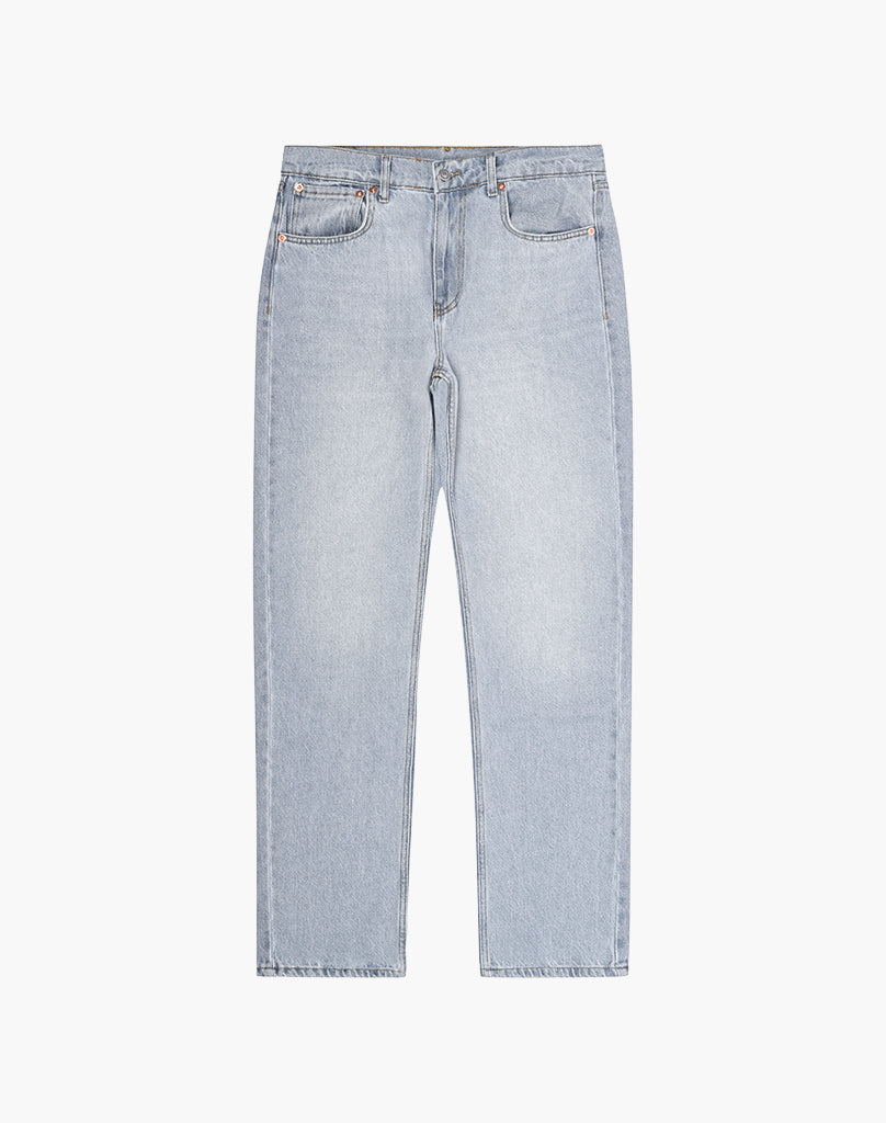 STRAIGHT FIT DENIM (LIGHT BLUE) STATEMENT