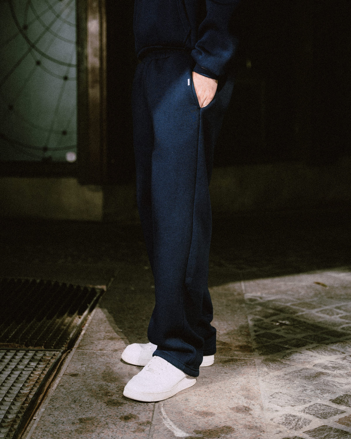 Dunkelblaue Jogginghose Herren Streetwear von Statement Clothing