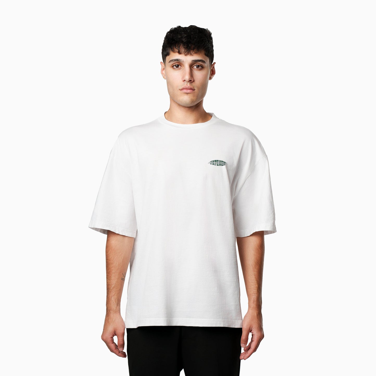 UNIVERSAL TEE CREAM WHITE