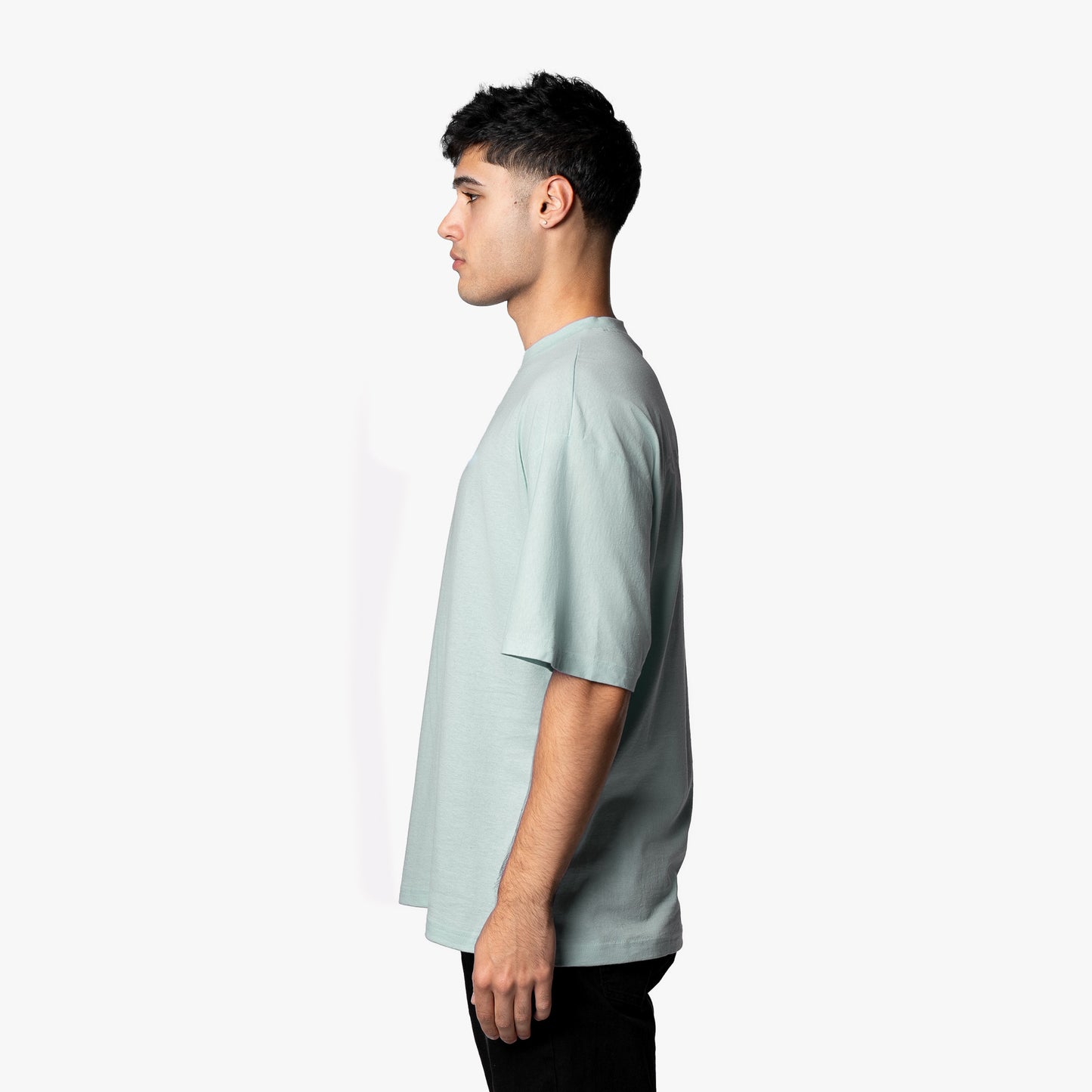 UNIVERSAL TEE MINT