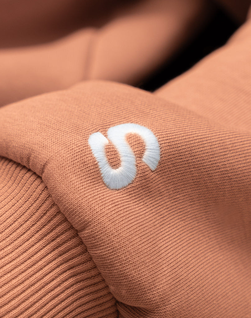 BASIC HOODIE (CARAMEL) STATEMENT