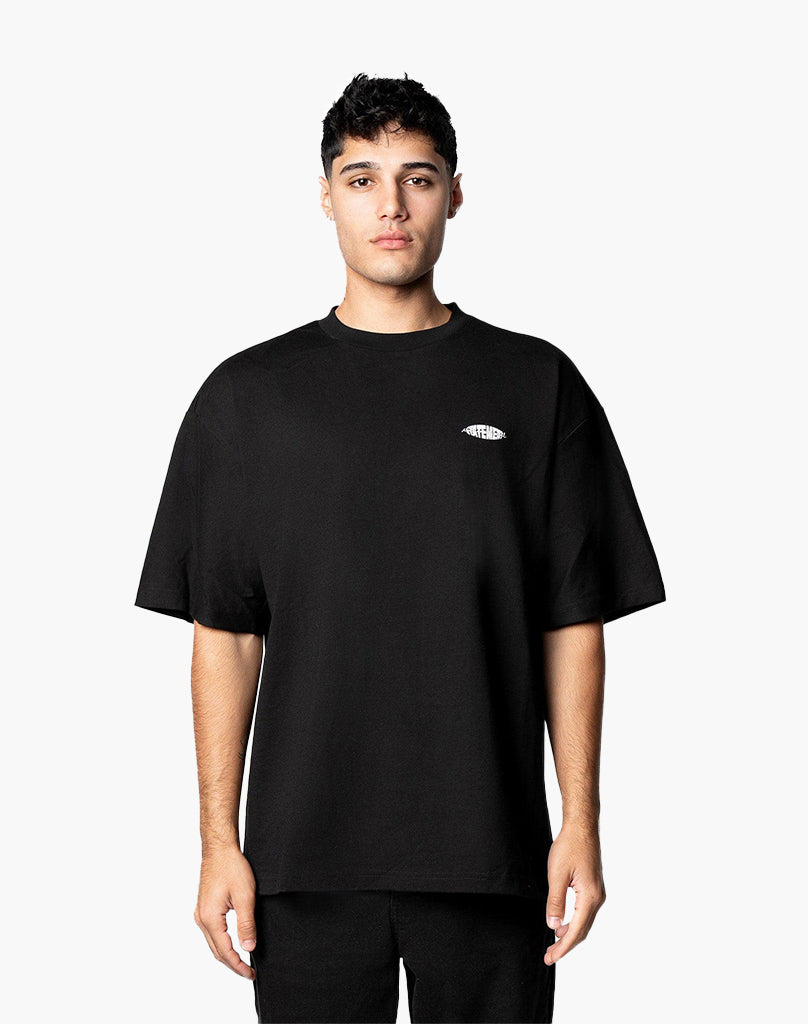 UNIVERSAL TEE (BLACK) STATEMENT