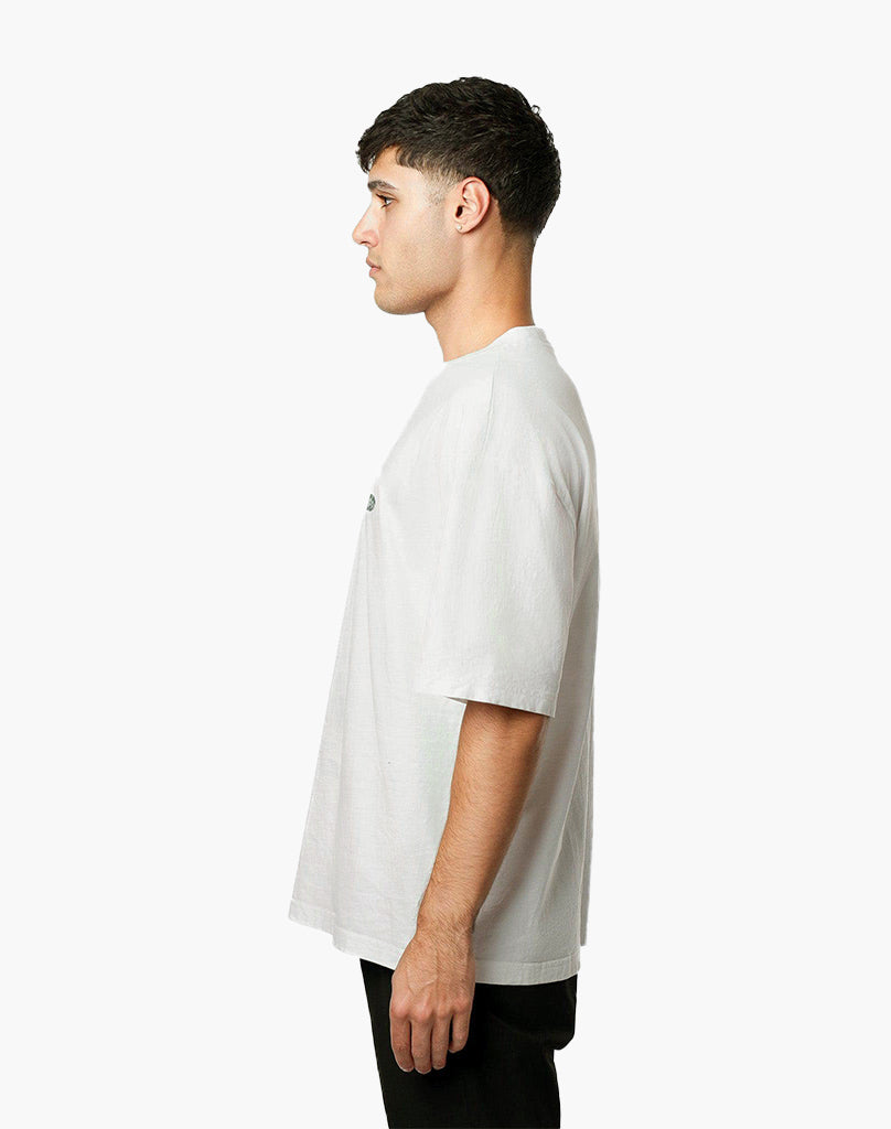 UNIVERSAL TEE (CREAM WHITE) STATEMENT