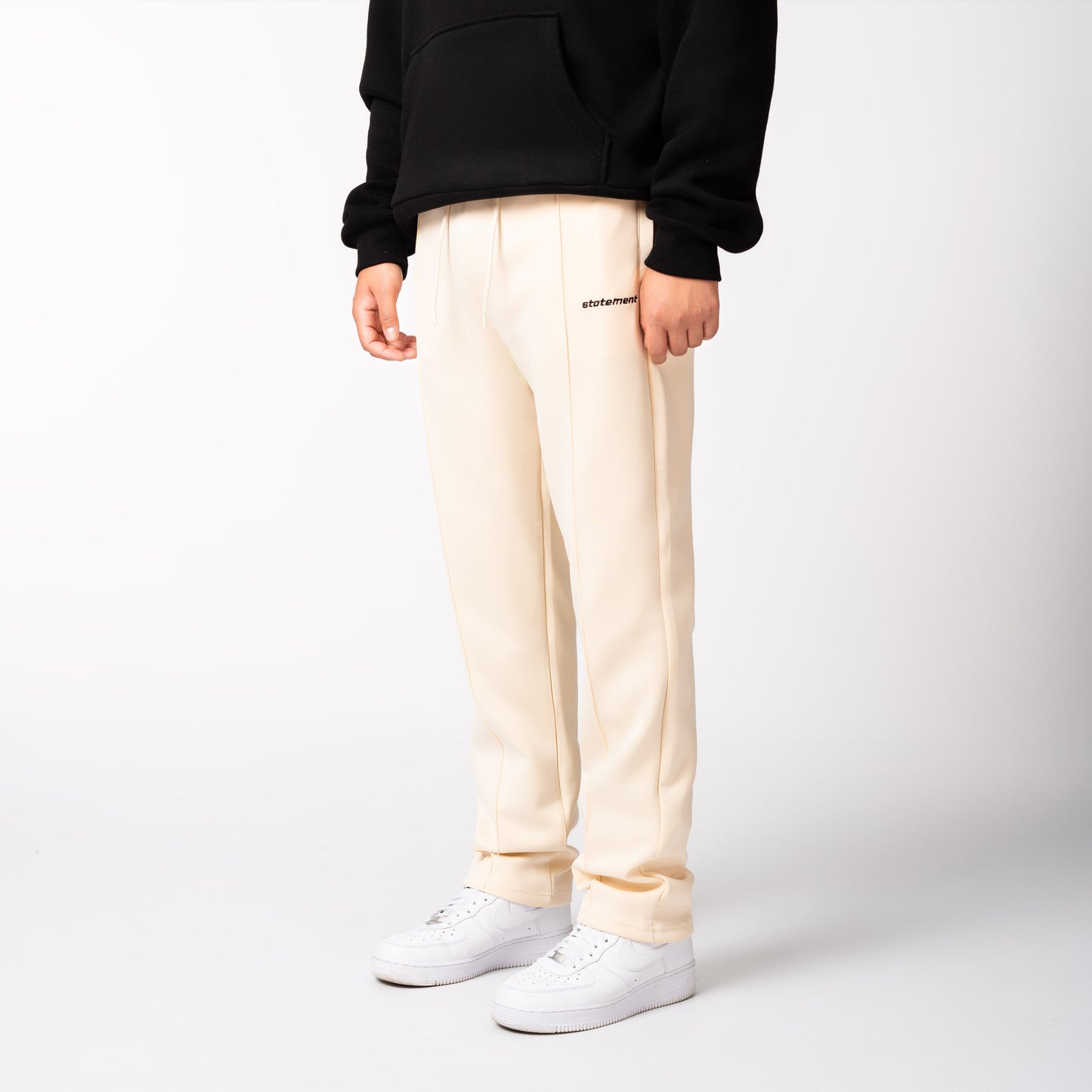 BASIC WIDE TRACKPANTS CREAM WHITE