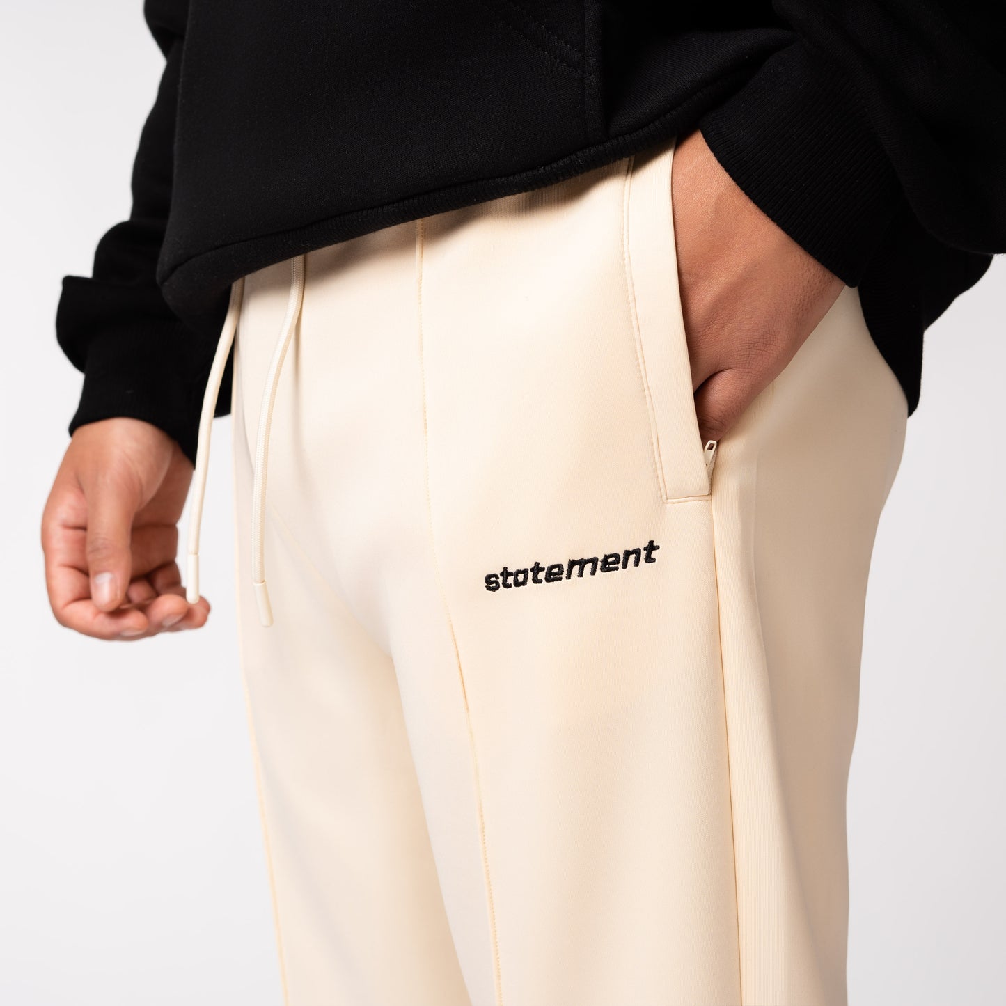 BASIC WIDE TRACKPANTS CREAM WHITE