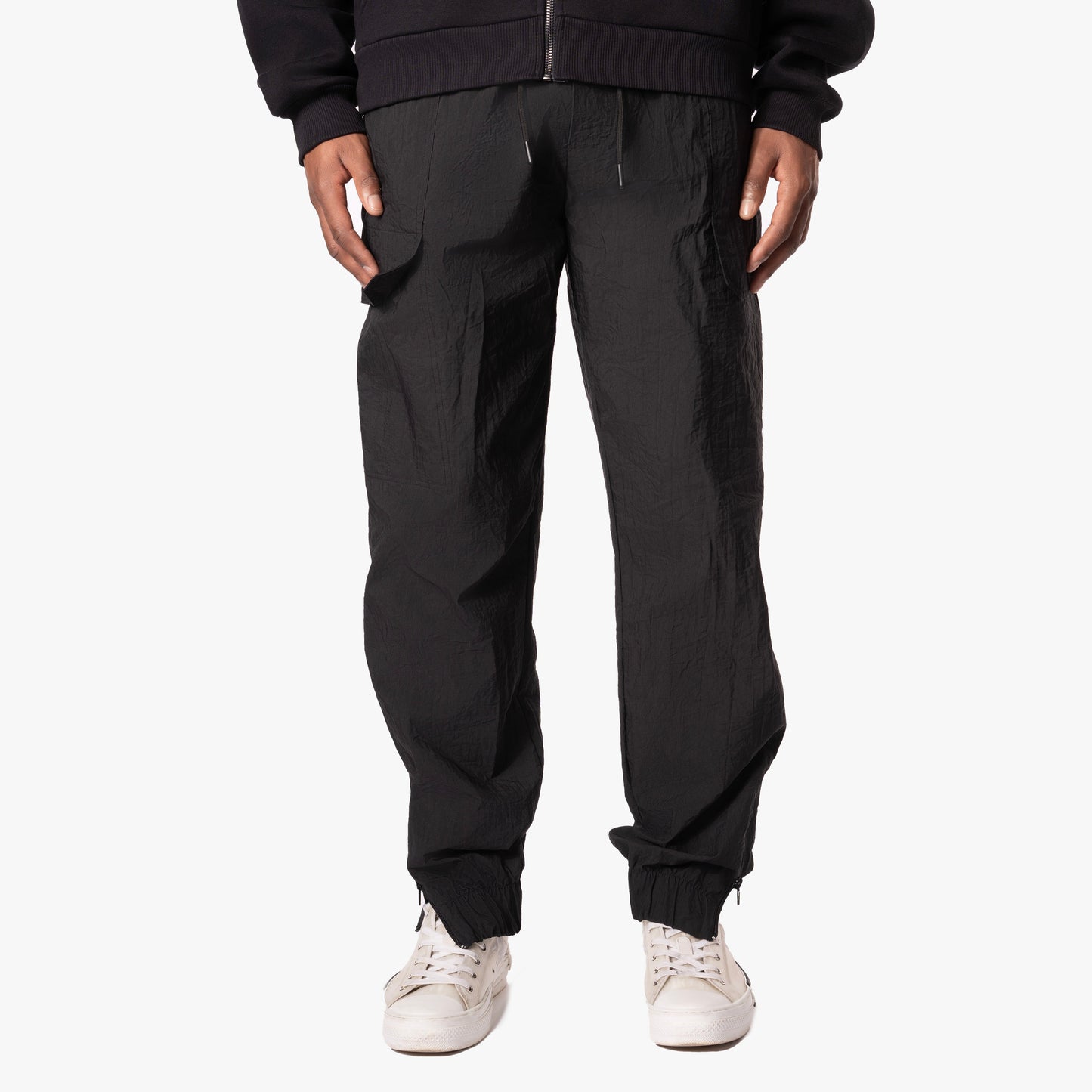 BLACK CARGOPANTS
