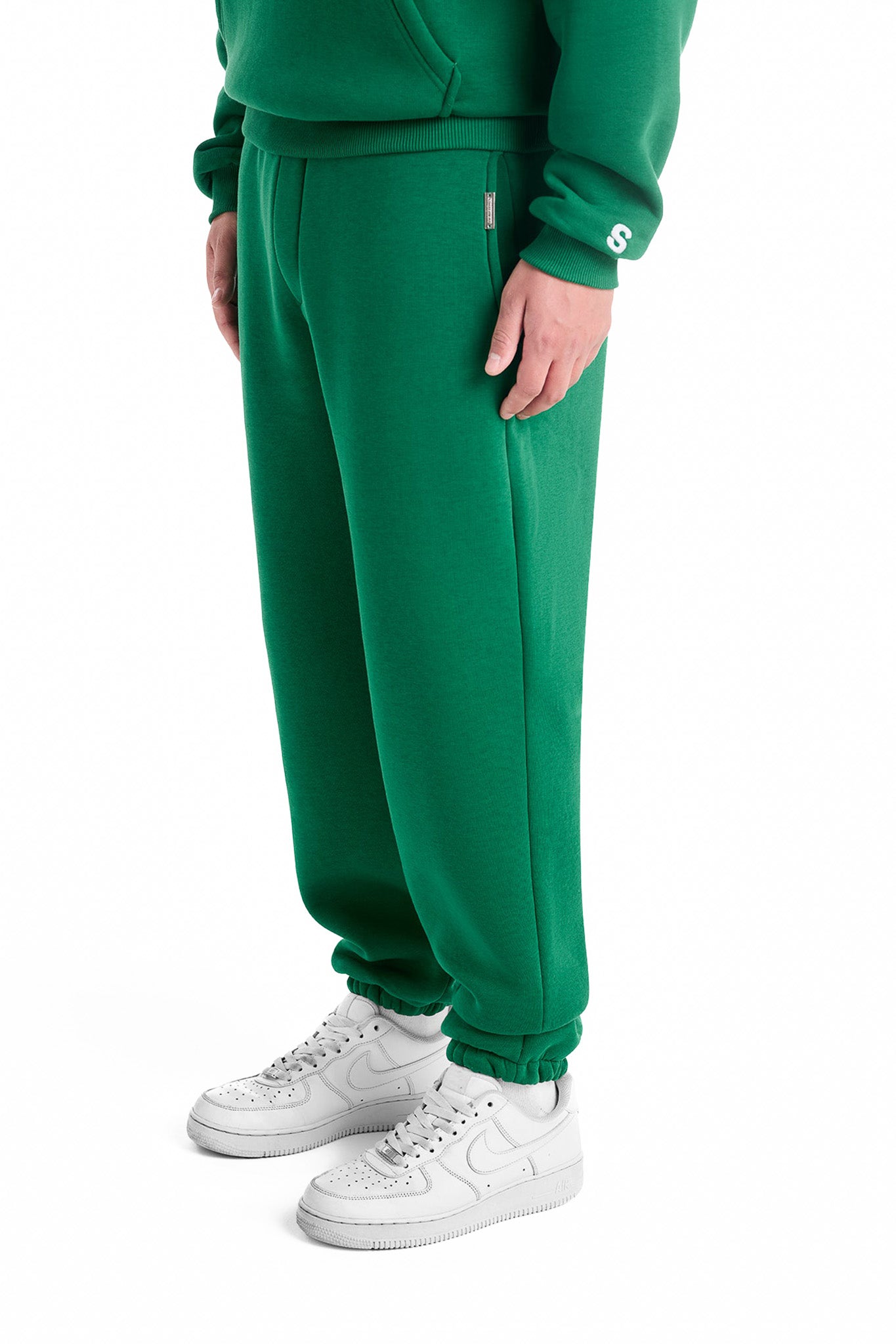 BASIC JOGGER (WOOD GREEN)