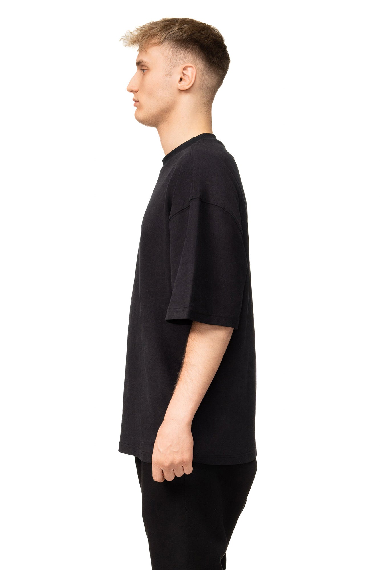 BASIC TEE (BLACK)