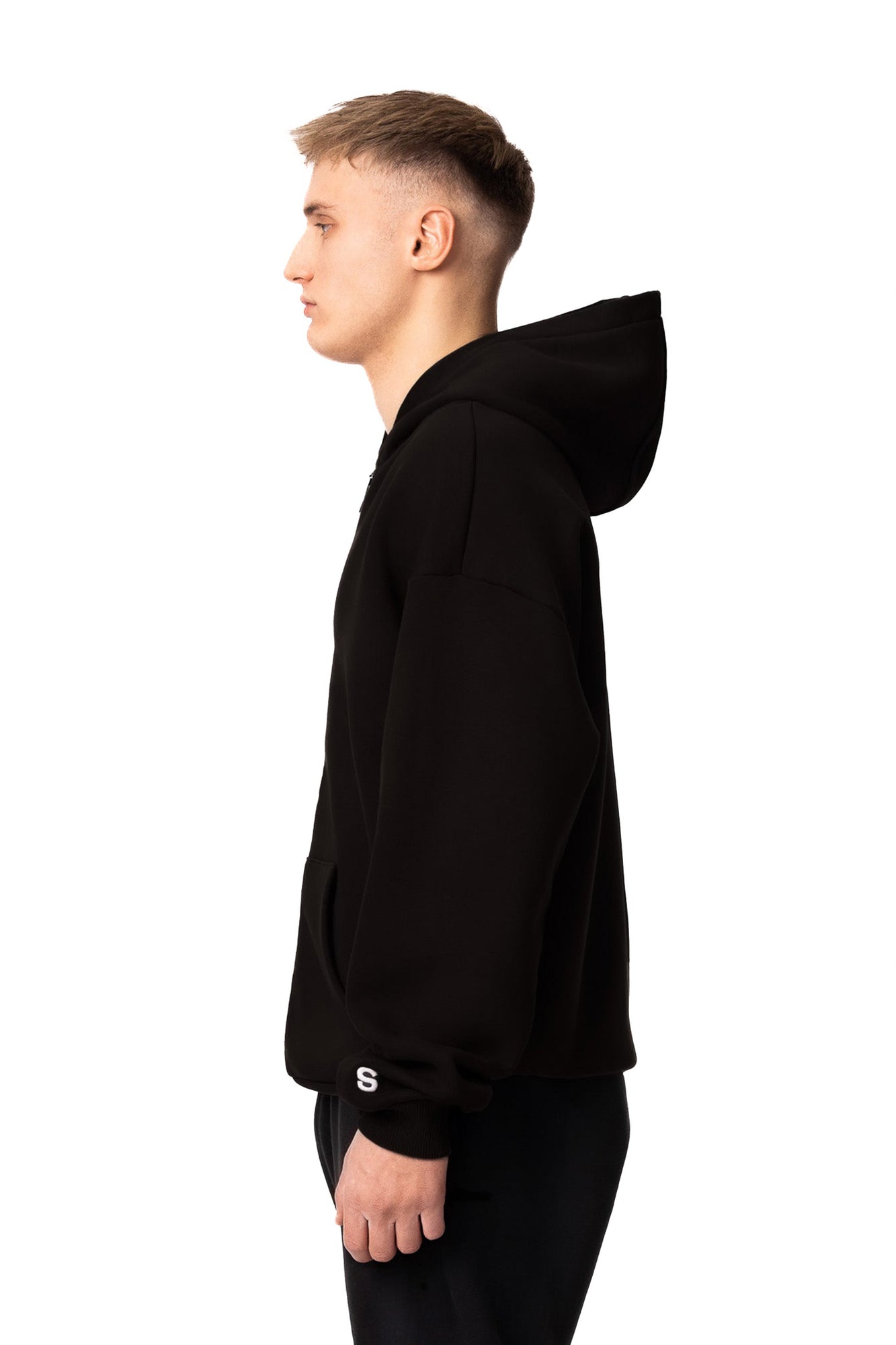 BASIC ZIP-HOODIE (BLACK)