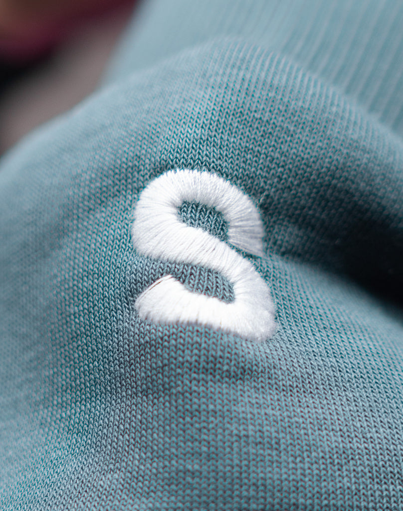 BASIC SWEATER (ICE BLUE) STATEMENT